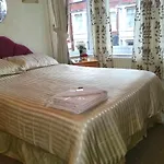 Lynwood Hotel & Spa
